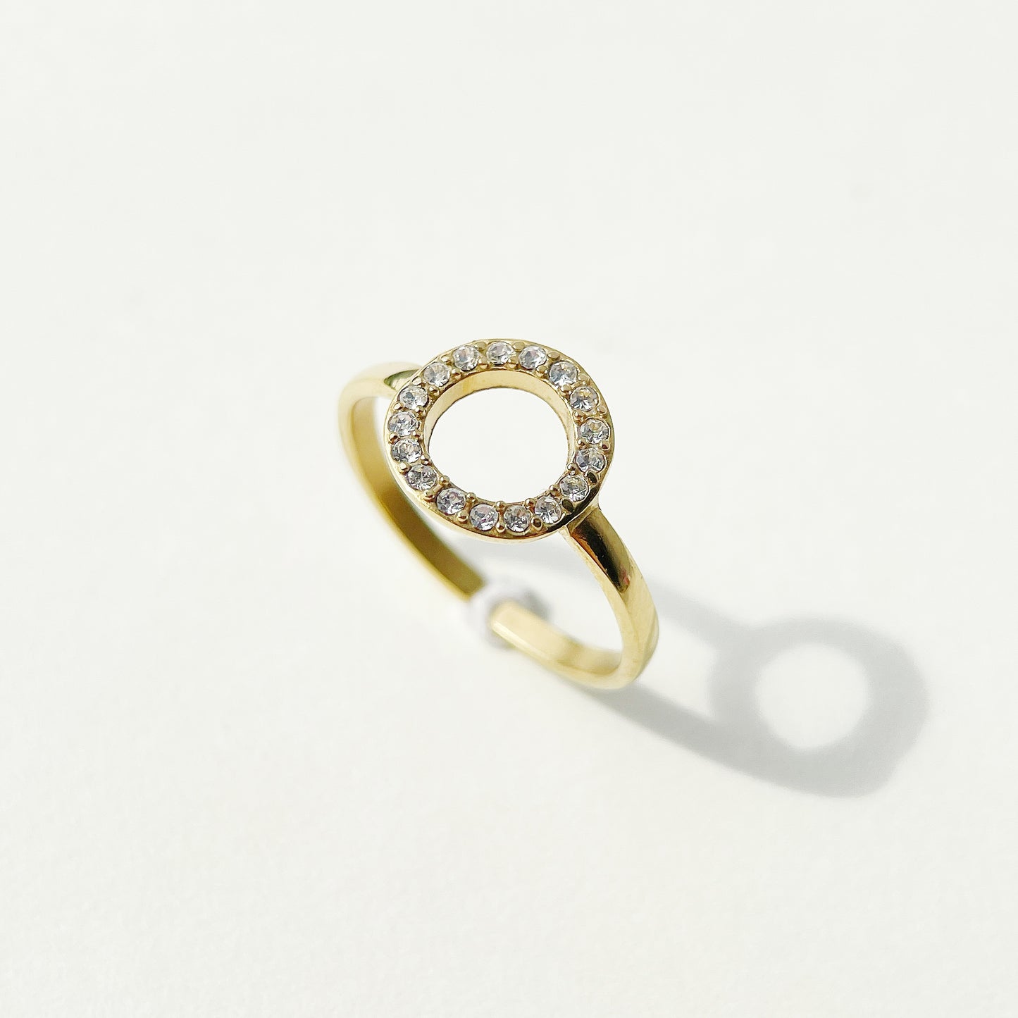 Circular symbol Ring 15285